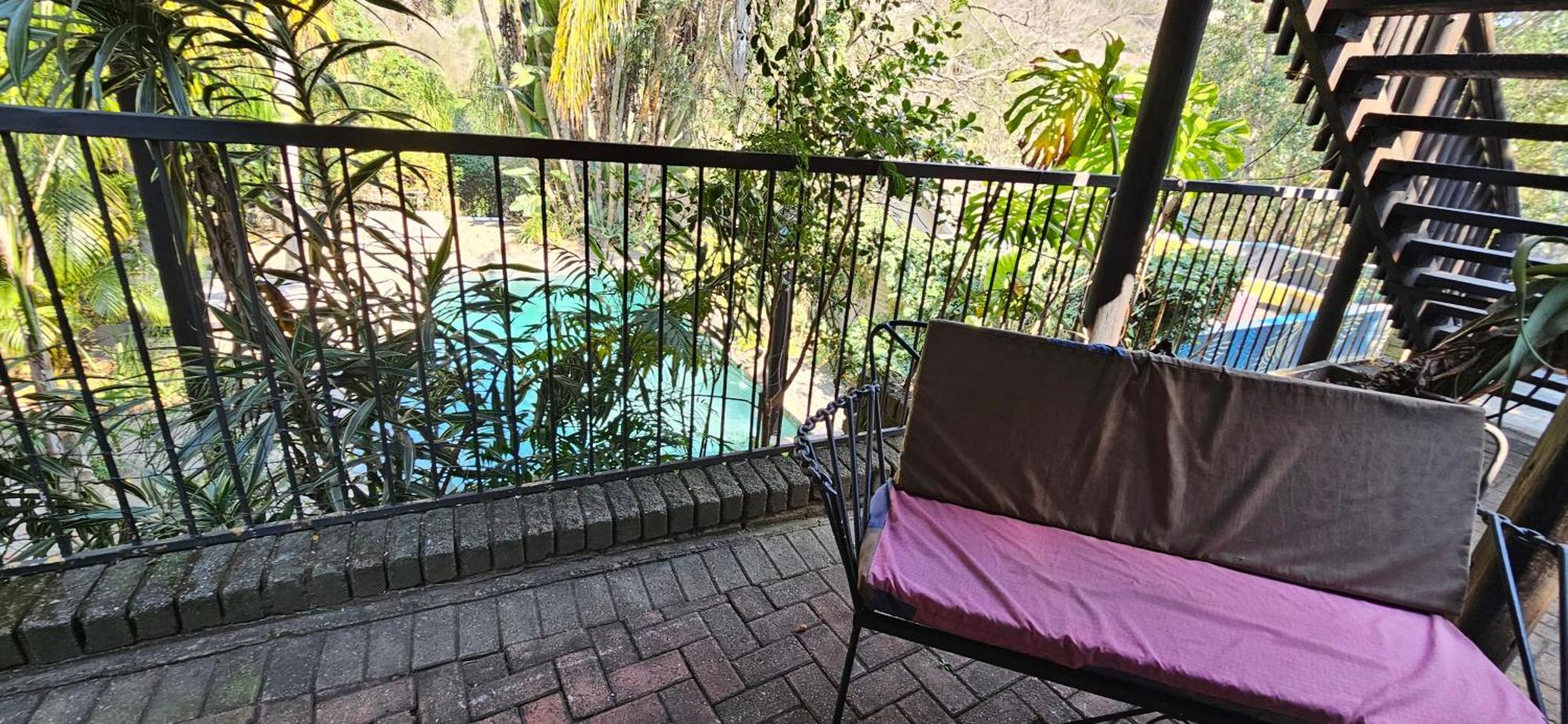 Old Vic Travellers Inn Nelspruit ネルスプロイト エクステリア 写真