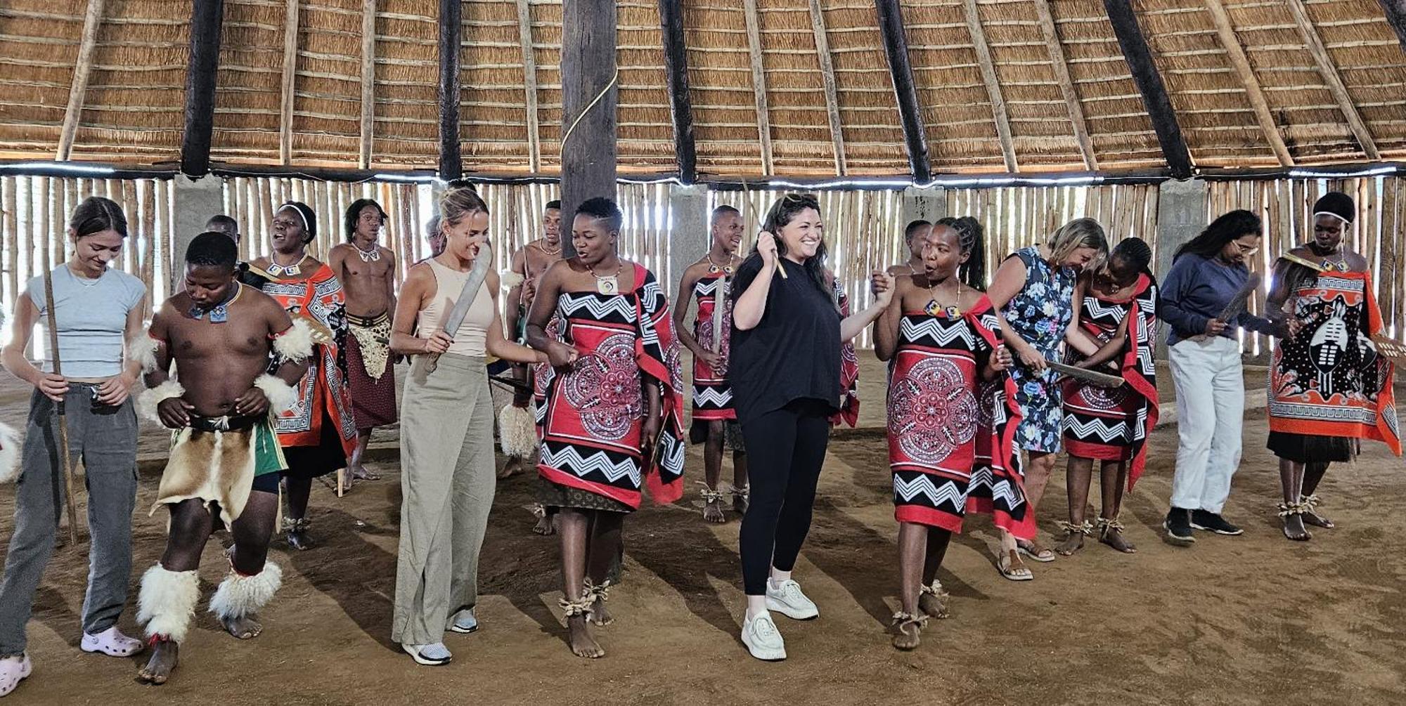Old Vic Travellers Inn Nelspruit ネルスプロイト エクステリア 写真